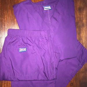 Cherokee Scrub Set